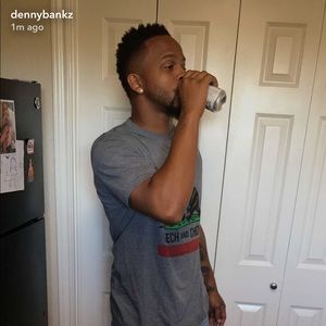 Meet your Posher, Dennis